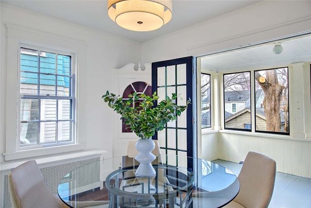 89 Dexterdale Road, Providence, RI 02906