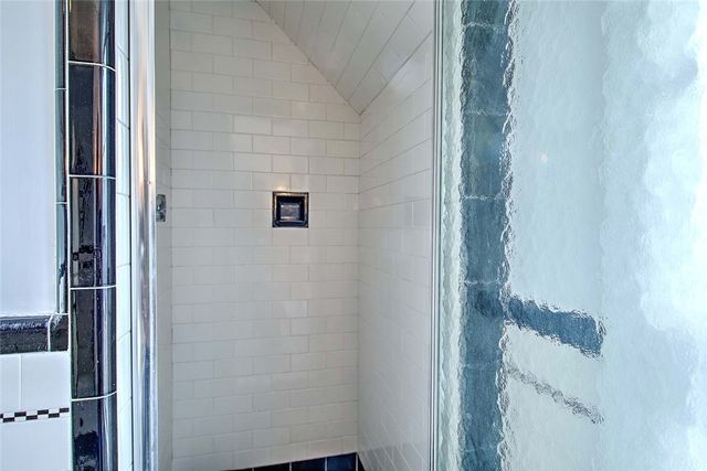 89 Dexterdale Road, Providence, RI 02906