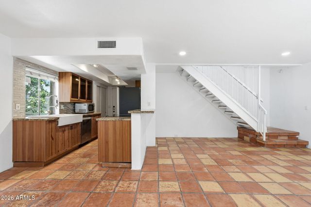 8825 S 48TH Street 1, Phoenix, AZ 85044