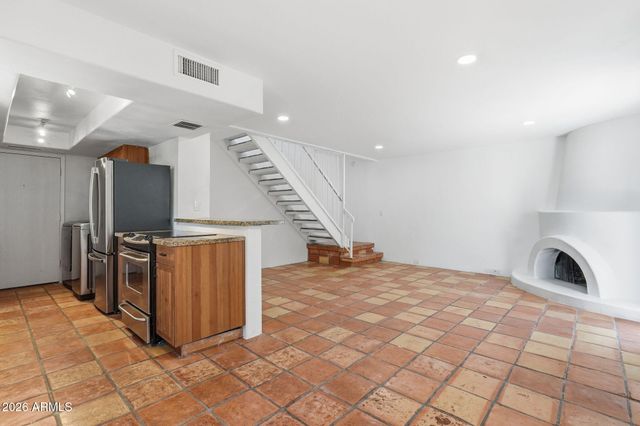 8825 S 48TH Street 1, Phoenix, AZ 85044