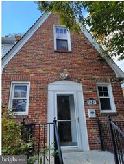 7428 PINEY BRANCH RD, Takoma Park, MD 20912