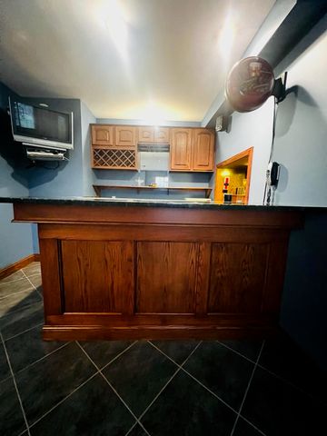 2242 Bluegrama Drive, Burlington, KY 41005