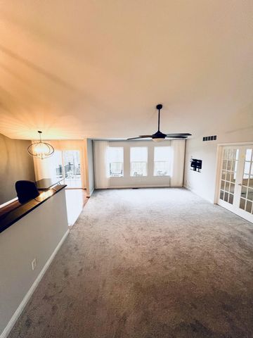 2242 Bluegrama Drive, Burlington, KY 41005