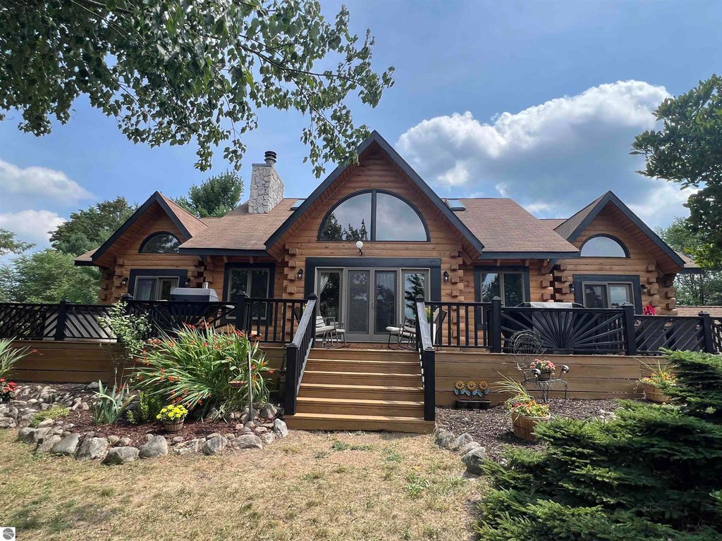 Image 5 of property listing at 8181 M-66 SE, Fife Lake, MI 49633