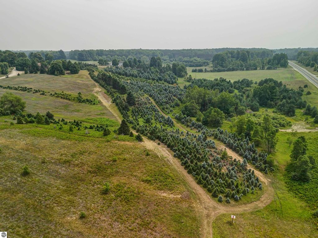 Image 95 of property listing at 8181 M-66 SE, Fife Lake, MI 49633