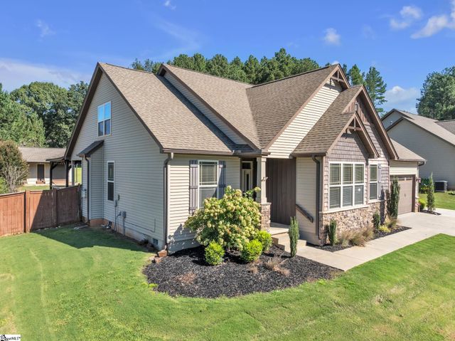 22 Pebblebrook Court, Greer, SC 29651
