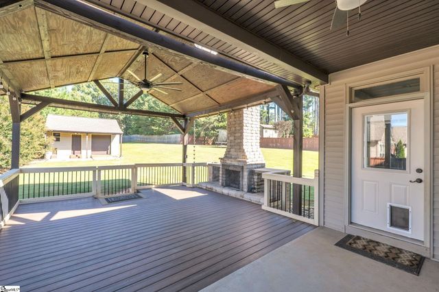 22 Pebblebrook Court, Greer, SC 29651