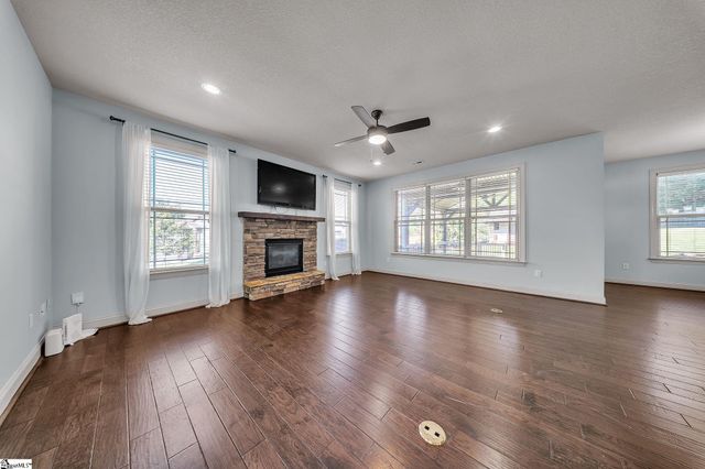 22 Pebblebrook Court, Greer, SC 29651