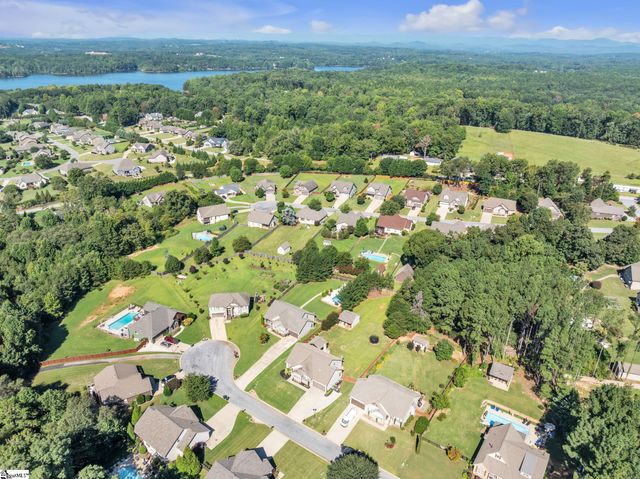 22 Pebblebrook Court, Greer, SC 29651