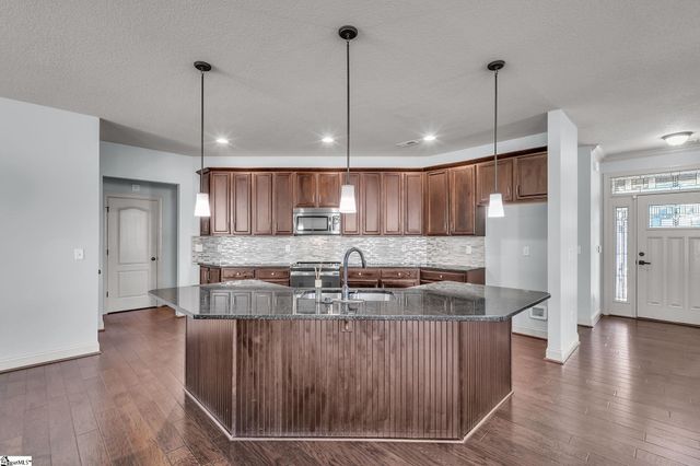 22 Pebblebrook Court, Greer, SC 29651