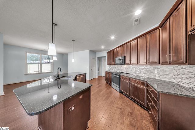 22 Pebblebrook Court, Greer, SC 29651