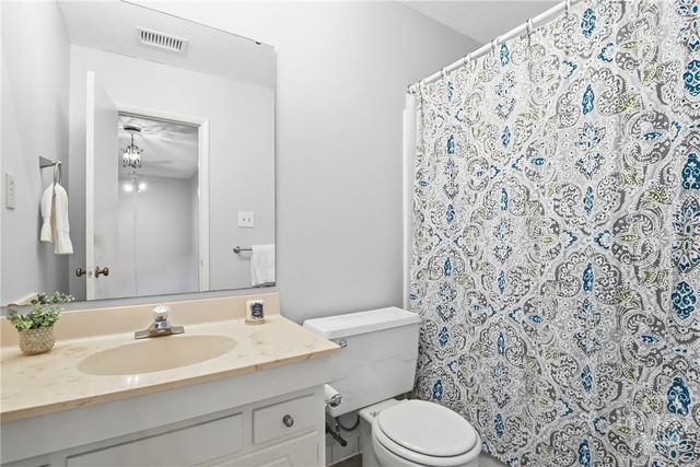 455 Mall Boulevard 94, Savannah, GA 31406