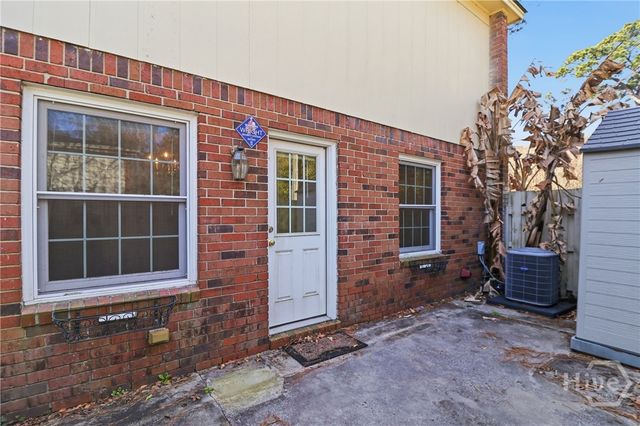 455 Mall Boulevard 94, Savannah, GA 31406