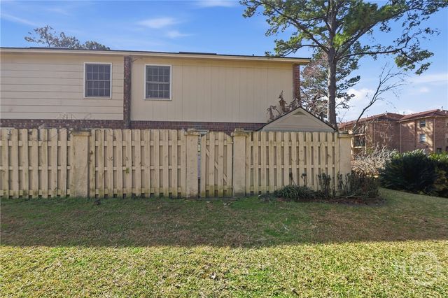 455 Mall Boulevard 94, Savannah, GA 31406