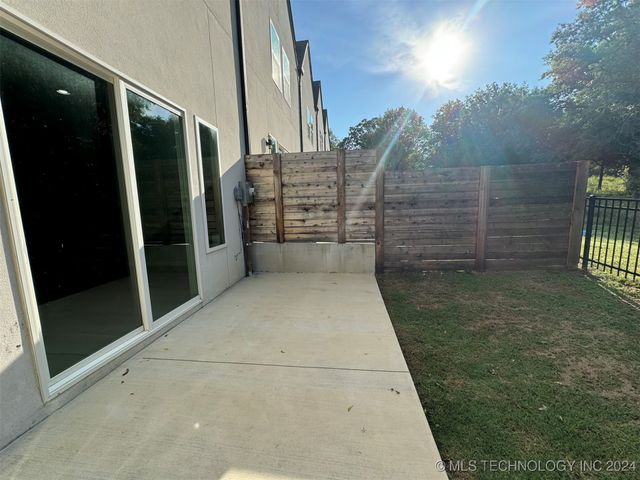 3410 Redbud Lane, Tulsa, OK 74132