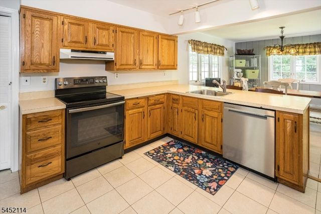 10 Holly Dr, Denville Twp., NJ 07834