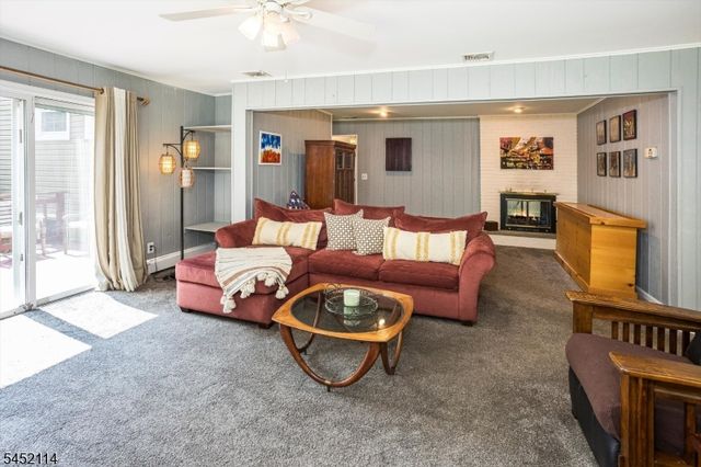 10 Holly Dr, Denville Twp., NJ 07834