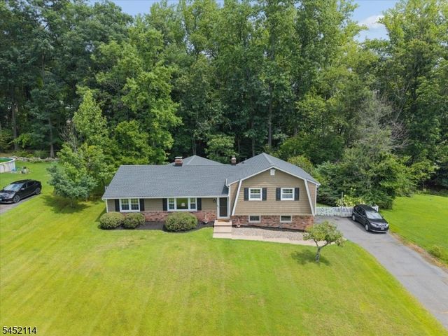 10 Holly Dr, Denville Twp., NJ 07834