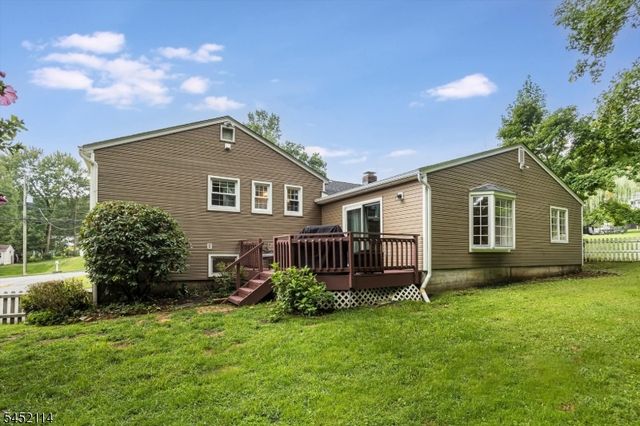 10 Holly Dr, Denville Twp., NJ 07834