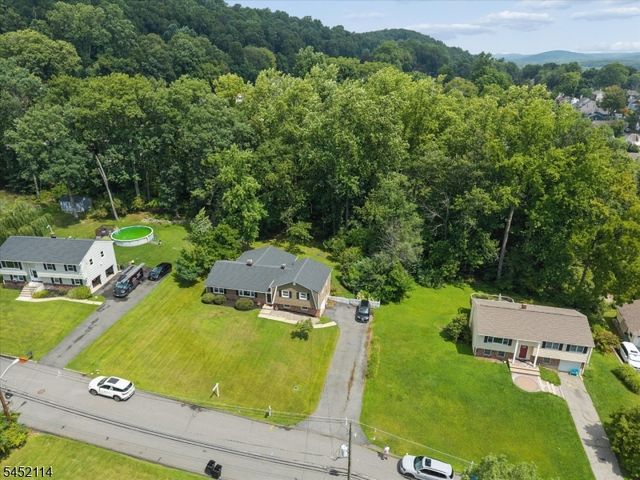 10 Holly Dr, Denville Twp., NJ 07834