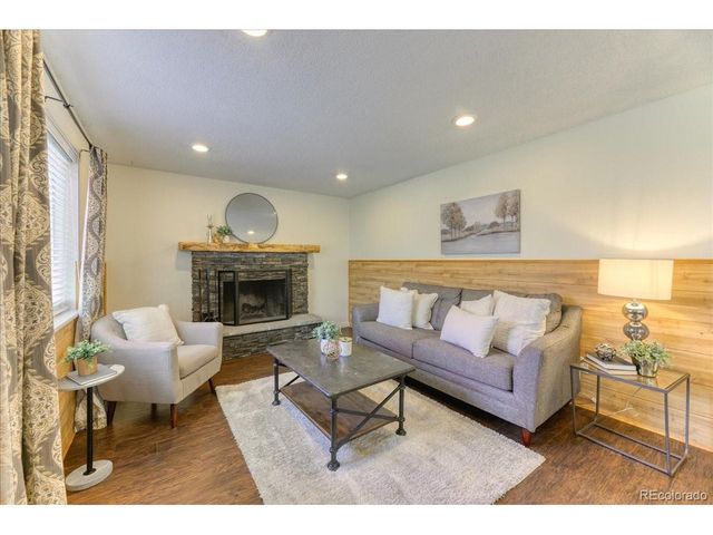 6762 Beech Dr, Arvada, CO 80004