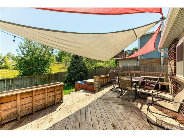 6762 Beech Dr, Arvada, CO 80004