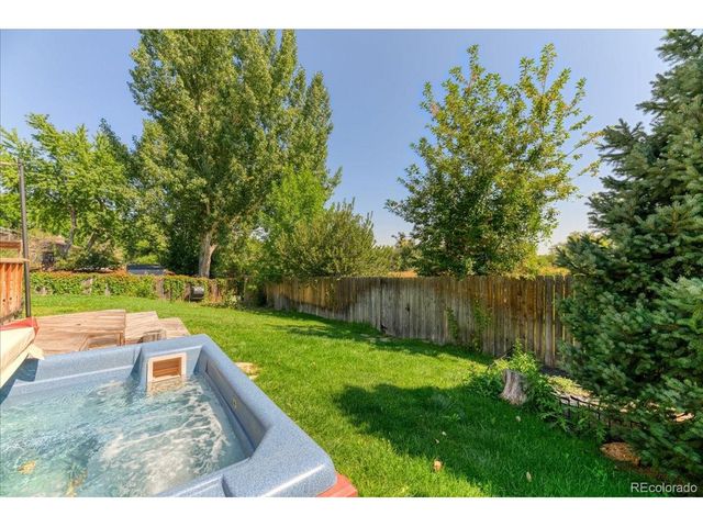 6762 Beech Dr, Arvada, CO 80004