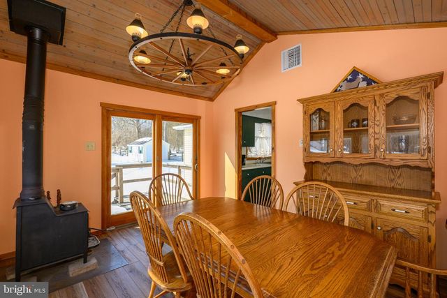 2013 WALTERS RD, Green Lane, PA 18054