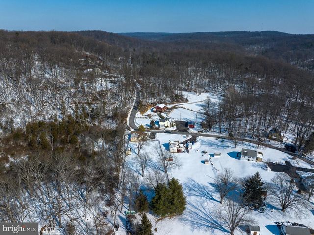 2013 WALTERS RD, Green Lane, PA 18054