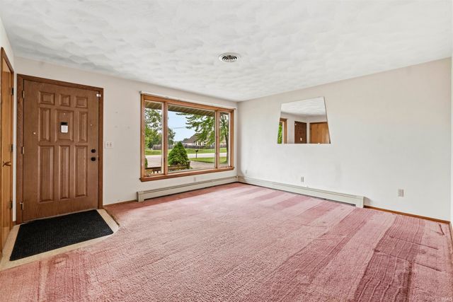 1718 Union Chapel Road, Fort Wayne, IN 46845