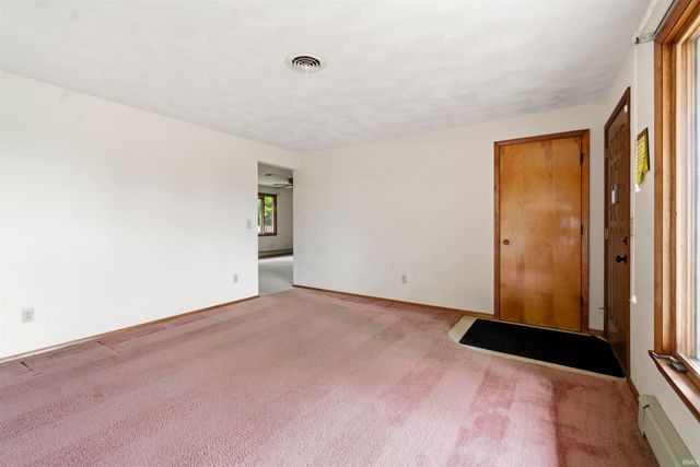 1718 Union Chapel Road, Fort Wayne, IN 46845