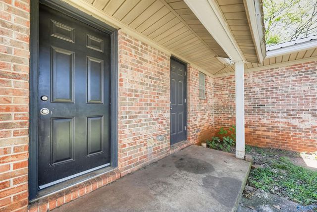 112 Ash Court NE, Decatur, AL 35601