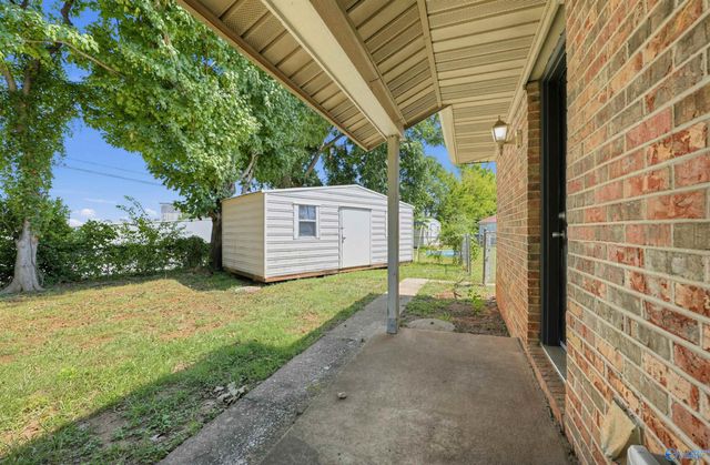 112 Ash Court NE, Decatur, AL 35601