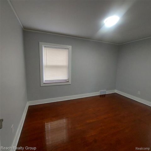 18076 Washburn Street, Detroit, MI 48221