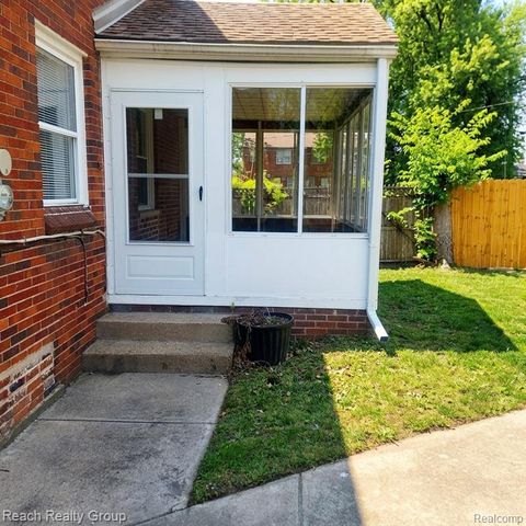 18076 Washburn Street, Detroit, MI 48221