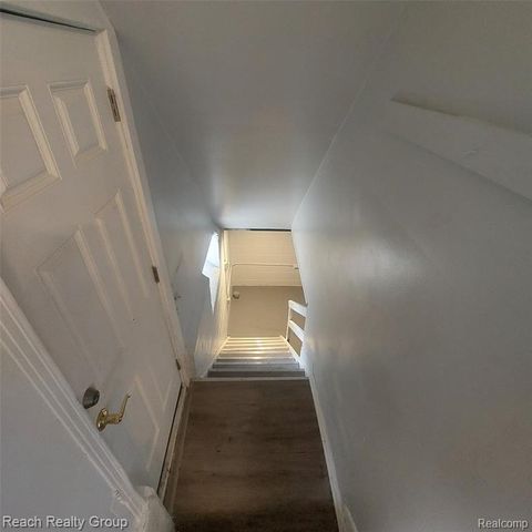 18076 Washburn Street, Detroit, MI 48221