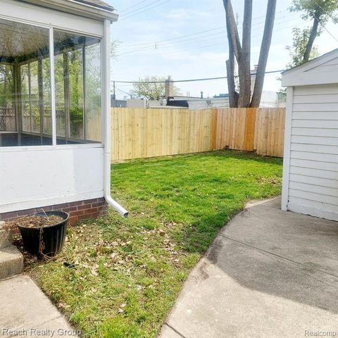 18076 Washburn Street, Detroit, MI 48221
