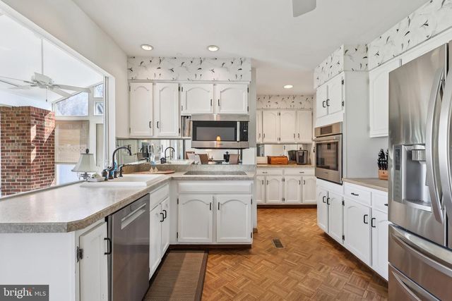 76 KENT AVE, Marlton, NJ 08053
