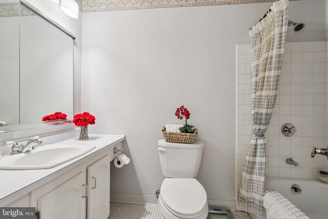 76 KENT AVE, Marlton, NJ 08053