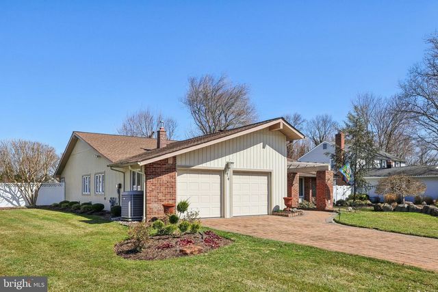 76 KENT AVE, Marlton, NJ 08053