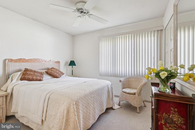 76 KENT AVE, Marlton, NJ 08053