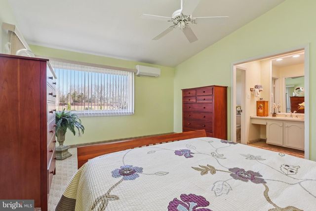 76 KENT AVE, Marlton, NJ 08053