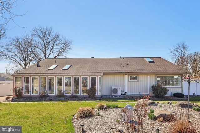 76 KENT AVE, Marlton, NJ 08053