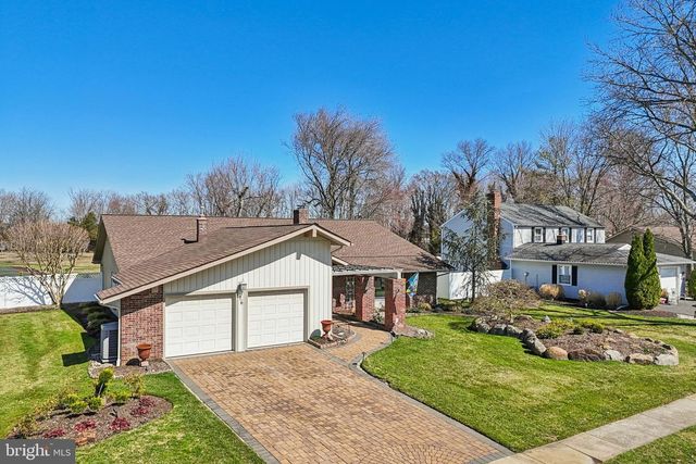 76 KENT AVE, Marlton, NJ 08053