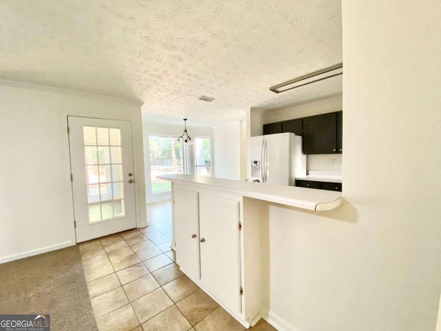 640 Suwanee Lakes Circle, Suwanee, GA 30024