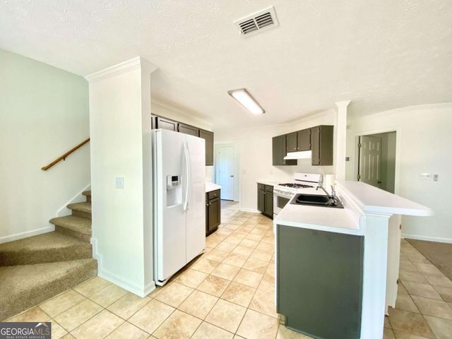 640 Suwanee Lakes Circle, Suwanee, GA 30024