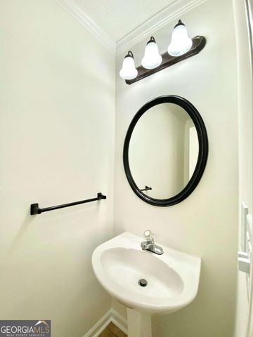 640 Suwanee Lakes Circle, Suwanee, GA 30024