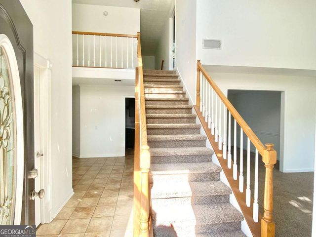 640 Suwanee Lakes Circle, Suwanee, GA 30024