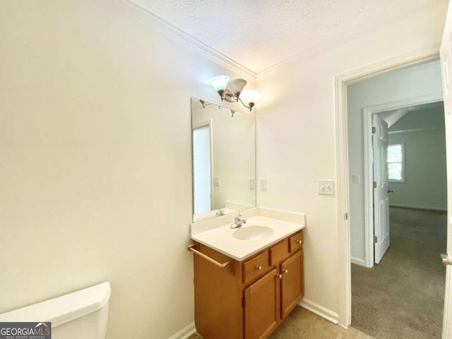 640 Suwanee Lakes Circle, Suwanee, GA 30024