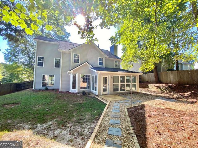 640 Suwanee Lakes Circle, Suwanee, GA 30024